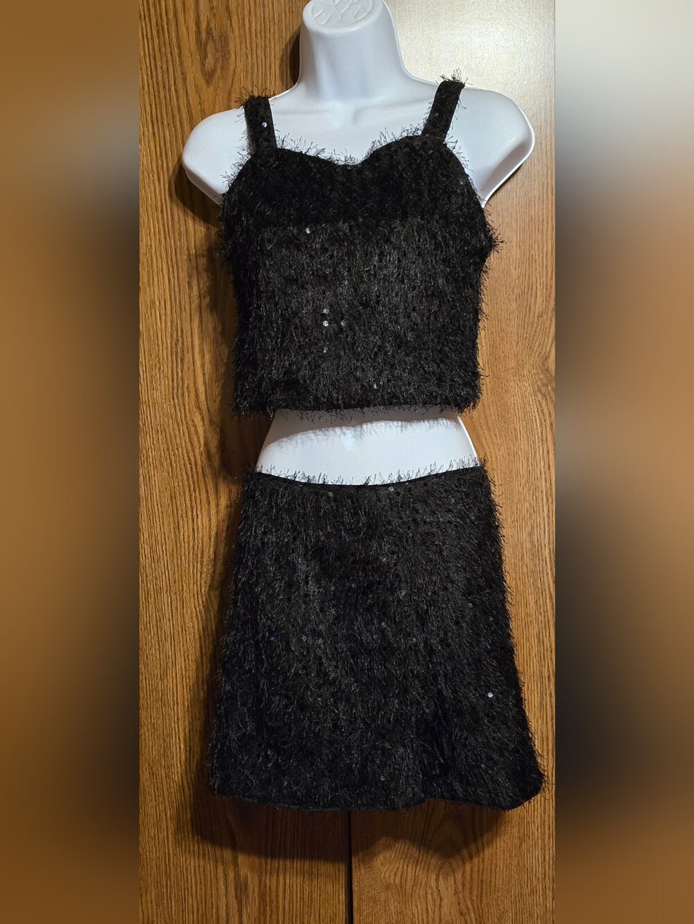 Zunie Black Fuzzy Two-Piece Mini Set